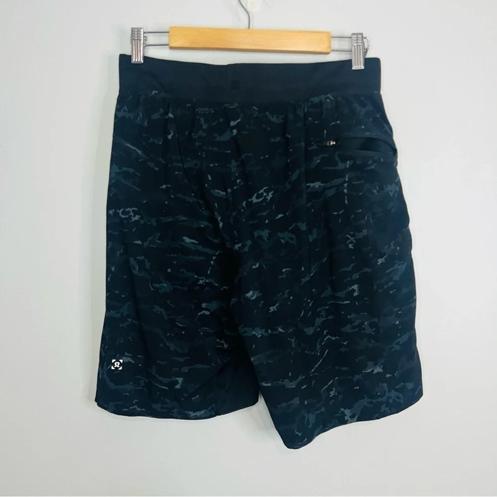 Lululemon Athletica T.H.E Lined Black Camo Shorts M